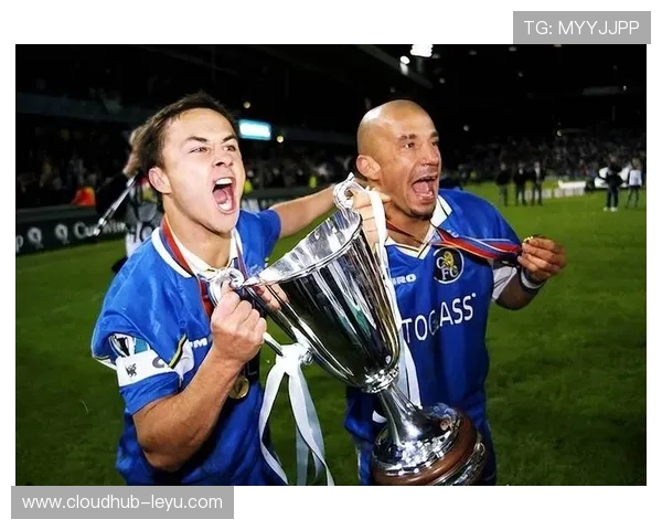 桑普多利亚：从意甲冠军到首次降级，回顾曼奇尼与维亚利的黄金年代