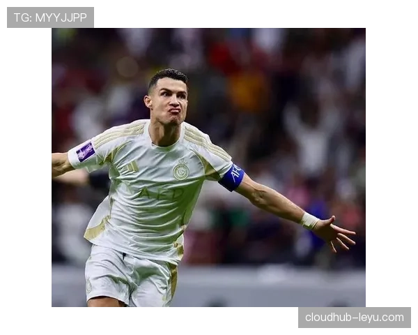 C罗高空制霸助球队逆转取胜，关键战役表现抢眼