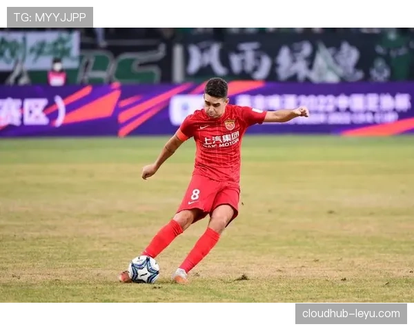 上海海港奥斯卡领衔迎战新赛季，球队状态回暖引关注