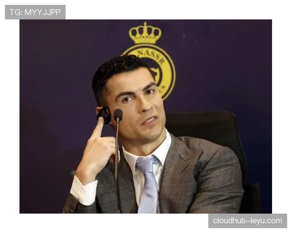 C罗率队勇夺欧冠三连冠，稳健表现开启赛季新篇章