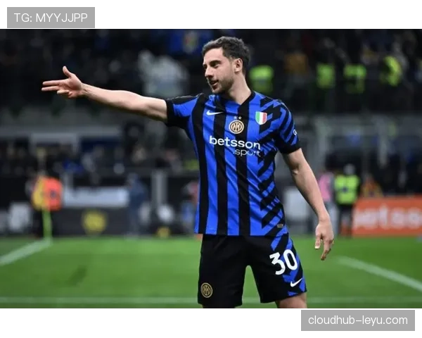 尤文图斯中场关键时刻表现断电，创造力不足问题逐步显现，对赛季走势形成制约